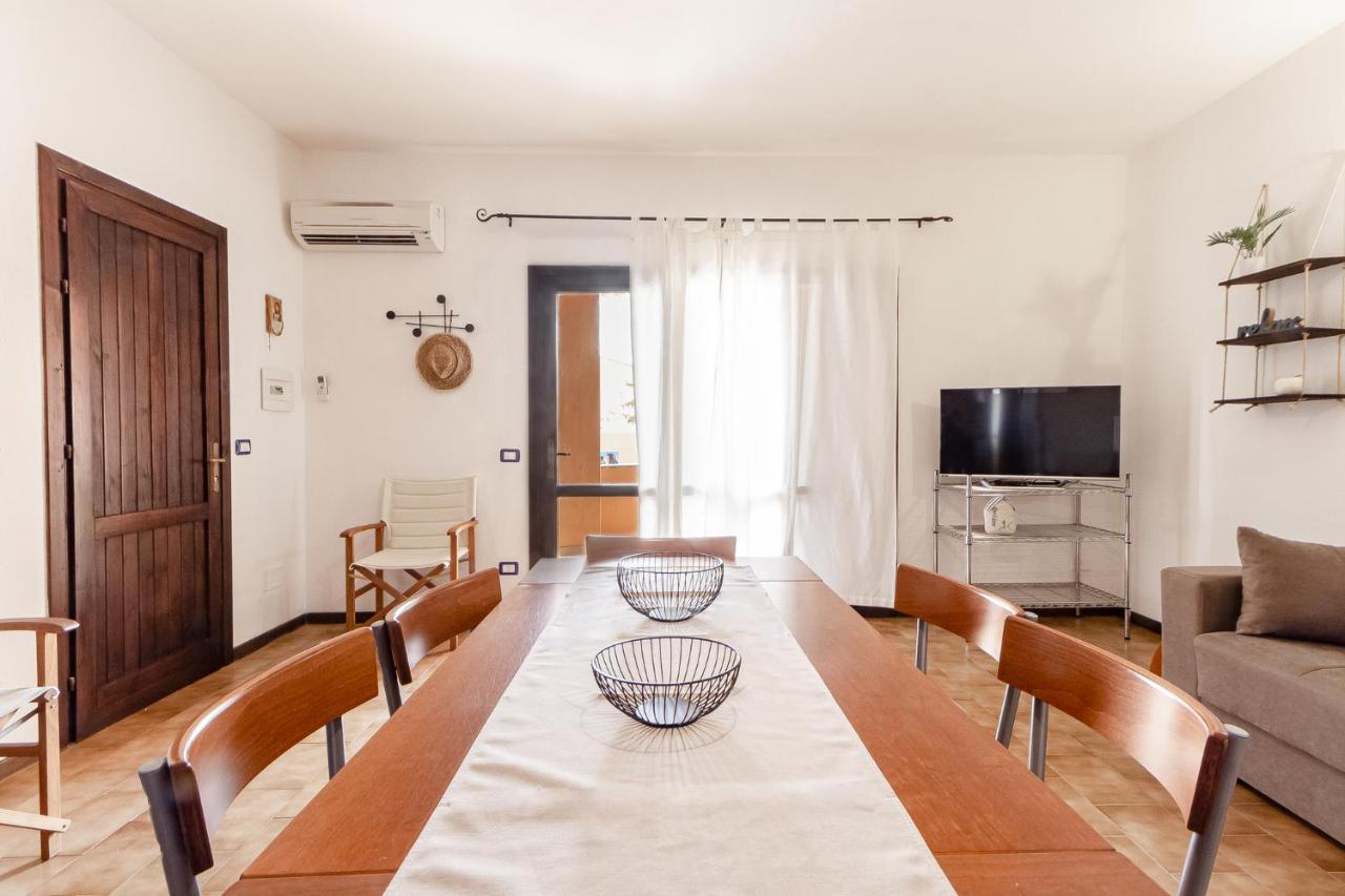 Relax Family House Al Mare Διαμέρισμα Isola Rossa Εξωτερικό φωτογραφία