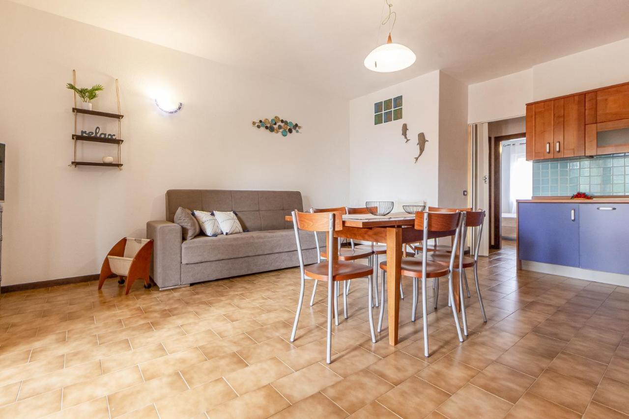 Relax Family House Al Mare Διαμέρισμα Isola Rossa Εξωτερικό φωτογραφία