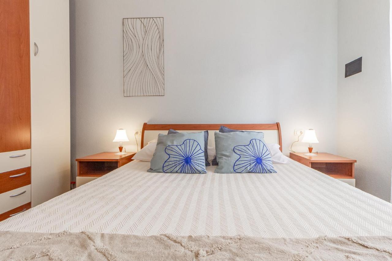 Relax Family House Al Mare Διαμέρισμα Isola Rossa Εξωτερικό φωτογραφία