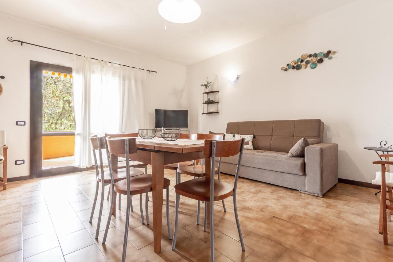 Relax Family House Al Mare Διαμέρισμα Isola Rossa Εξωτερικό φωτογραφία