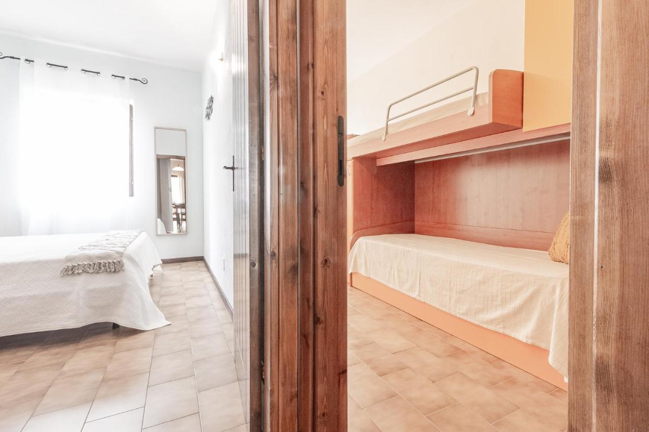 Relax Family House Al Mare Διαμέρισμα Isola Rossa Εξωτερικό φωτογραφία